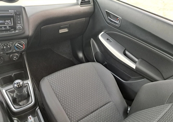 Suzuki Swift cena 43900 przebieg: 87211, rok produkcji 2017 z Kowalewo Pomorskie małe 172